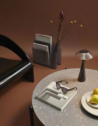 produit-magazine-rack-new-colors-Mise-en-situation-2